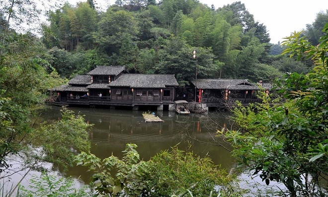 Người dân trong làng có thói quen vệ sinh tốt.