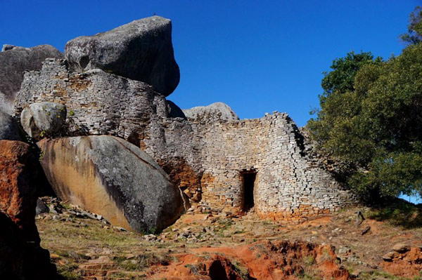 Sự suy tàn của Đại Zimbabwe Bí ẩn kinh ngạc của vương quốc đá Đại Zimbabwe
