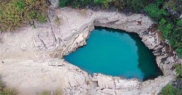Khám Phá Bí Mật Hồ Nước Sâu Không Đáy Tại Quảng Tây
