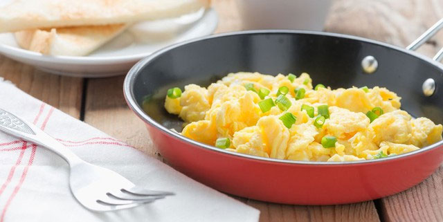 mon-an-tu-trung Trứng là một thực phẩm chứa nhiều protein chất lượng cao.