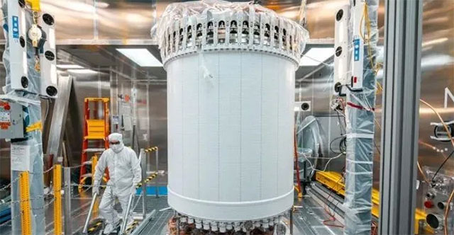 LZ khoanh vùng WIMP: Bước tiến mới trong cuộc đua tìm vật chất tối