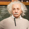 Bài toán logic của Einstein: Ai nuôi cá trong dãy năm nhà?