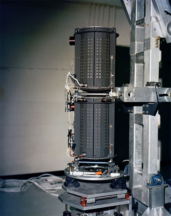 tau-vu-tru-voyager-3
