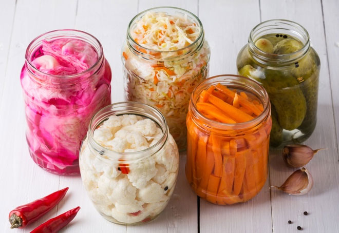 thuc-pham-muoi-chua-1 Người dân nên đa dạng các loại thực phẩm lên men trong chế độ dinh dưỡng